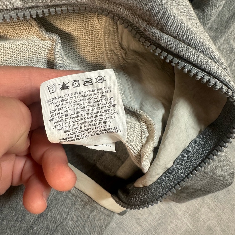 Nike Kids Hoodie with Retro Rainbow Stripes - Picture 8 of 11